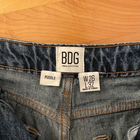 BDG high waist wide leg puddle jeans. - Picture 3 of 6